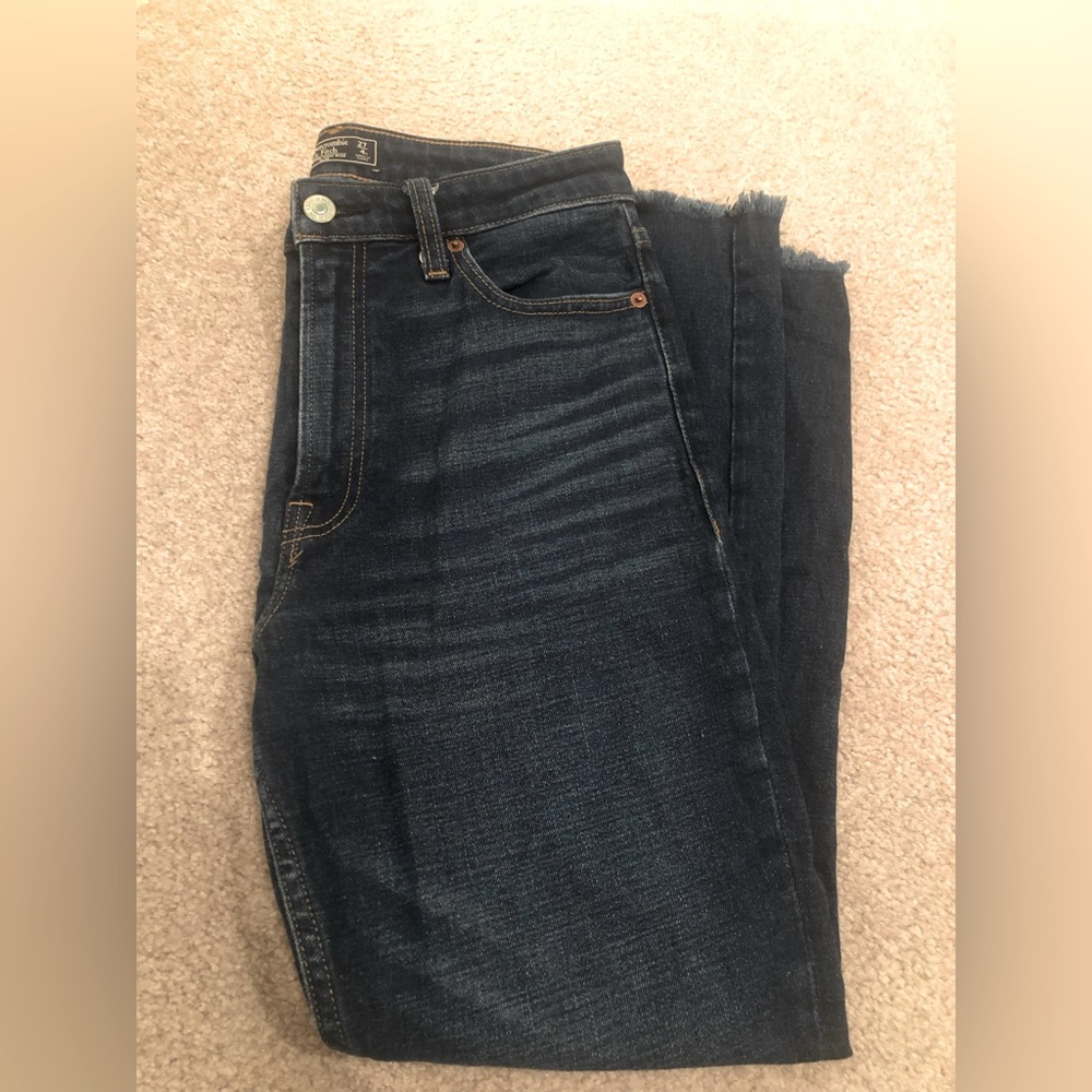 Abercrombie Dark Wash High Rise Slim Straight Leg Jeans - 27/4S